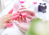 Dermatolodzy ujawniają: oto ukryte skutki manicure hybrydowego