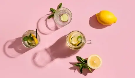 jak nawodnienie organizmu wpływa na produkcję kolagenu i kondycję skóry